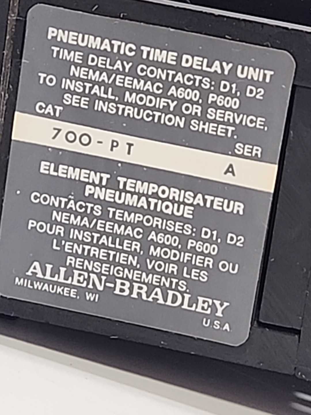 ALLEN BRADLEY 700-P400A1 SER A AC RELAY W/ PNEUMATIC TIME DELAY 700-PT SER A