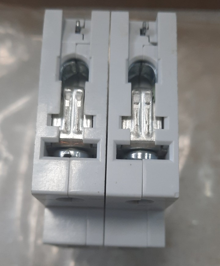 Siemens 5SX21-C10 10A Circuit Breaker 5SX21C10 – Lot of 2 – NOS