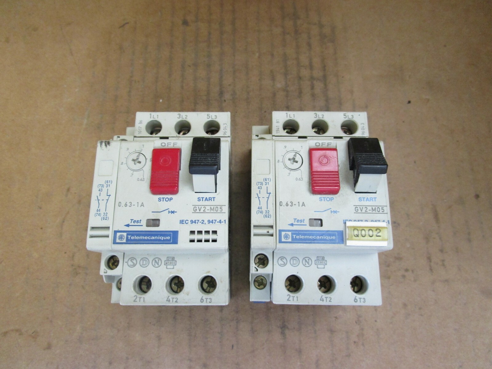 Telemecanique Motor Starter GV2-M05 GV2M05 0.63-1A w. GV2-AN11 Lot of 2 Used