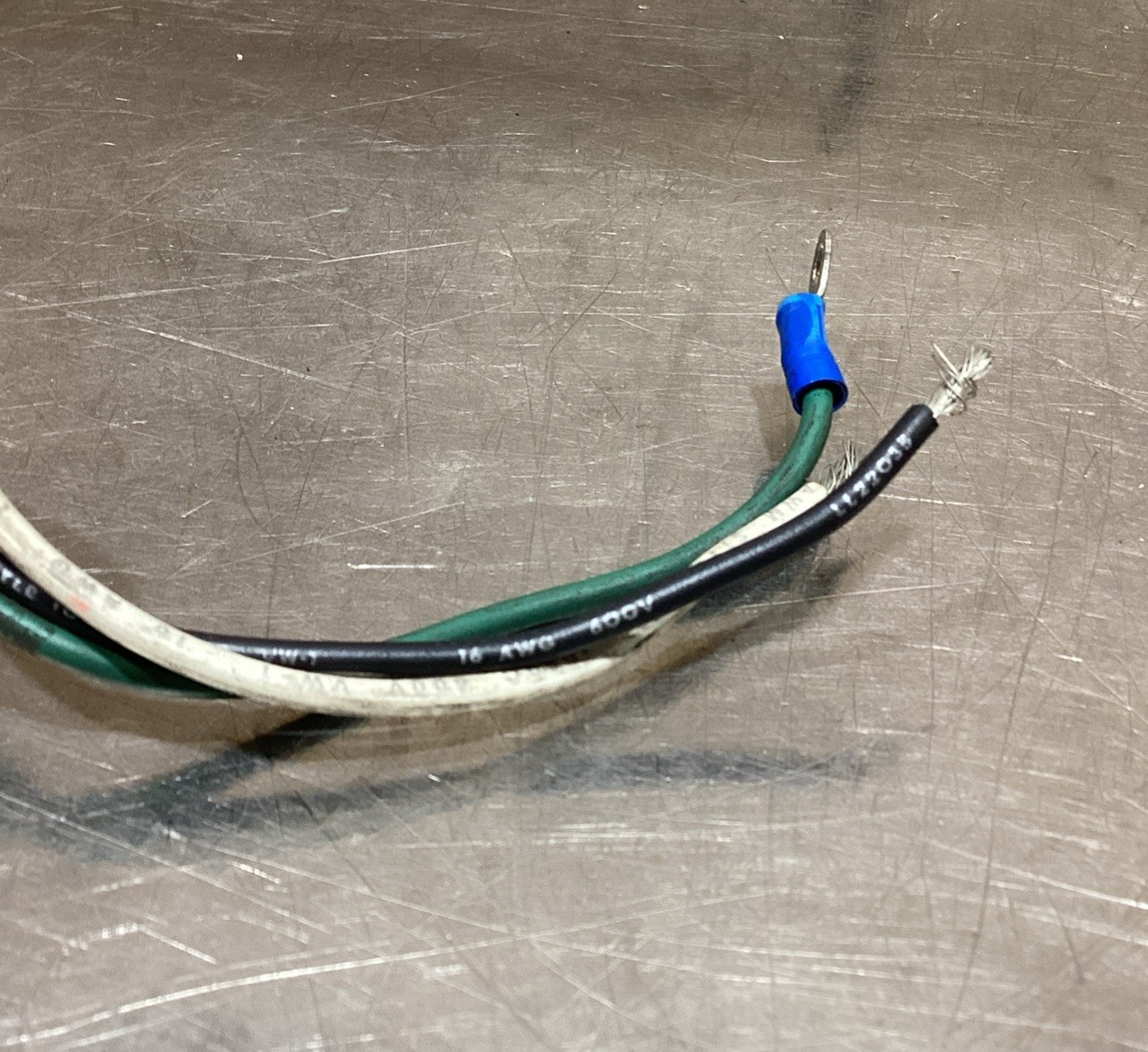 Part 3 PIN STRAIGHT Receptical NEW 16AWG 600V LL22035
