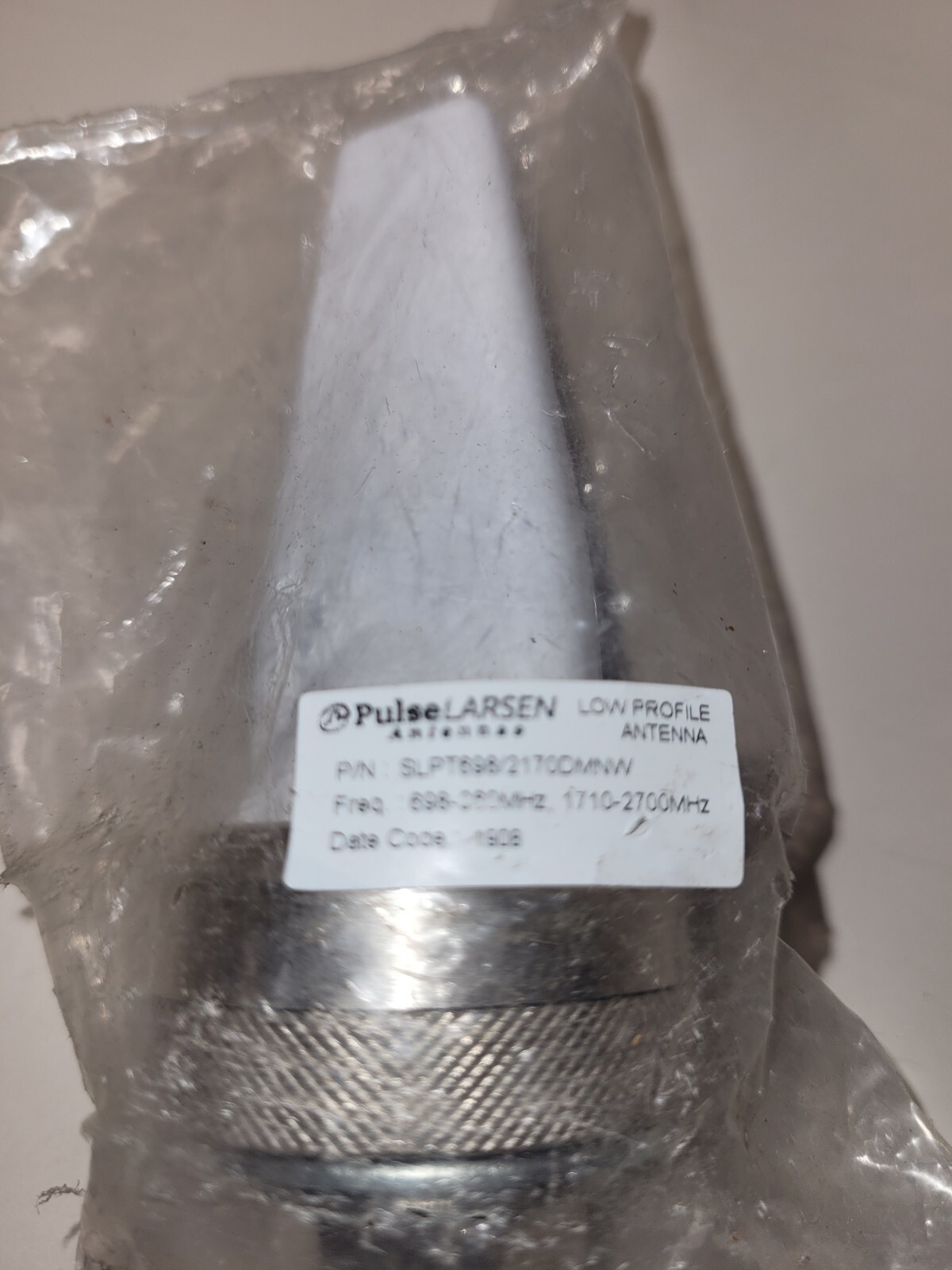 Pulse 2400/2700 MHz Shadow Direct Transit Antenna SLPT698/2170DMNW
