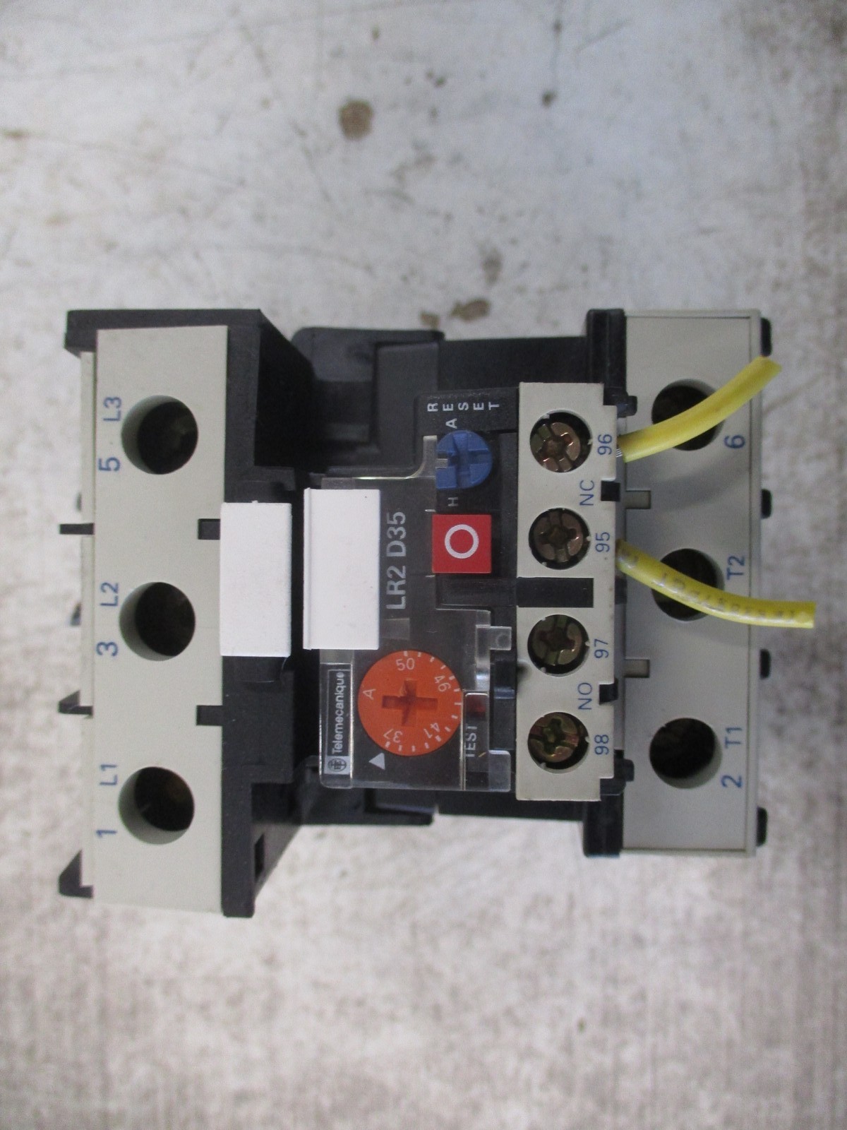 Telemecanique Solid State Overload LR2 D35 Trip: 37-50A W/DIN -Rail Adapter Used