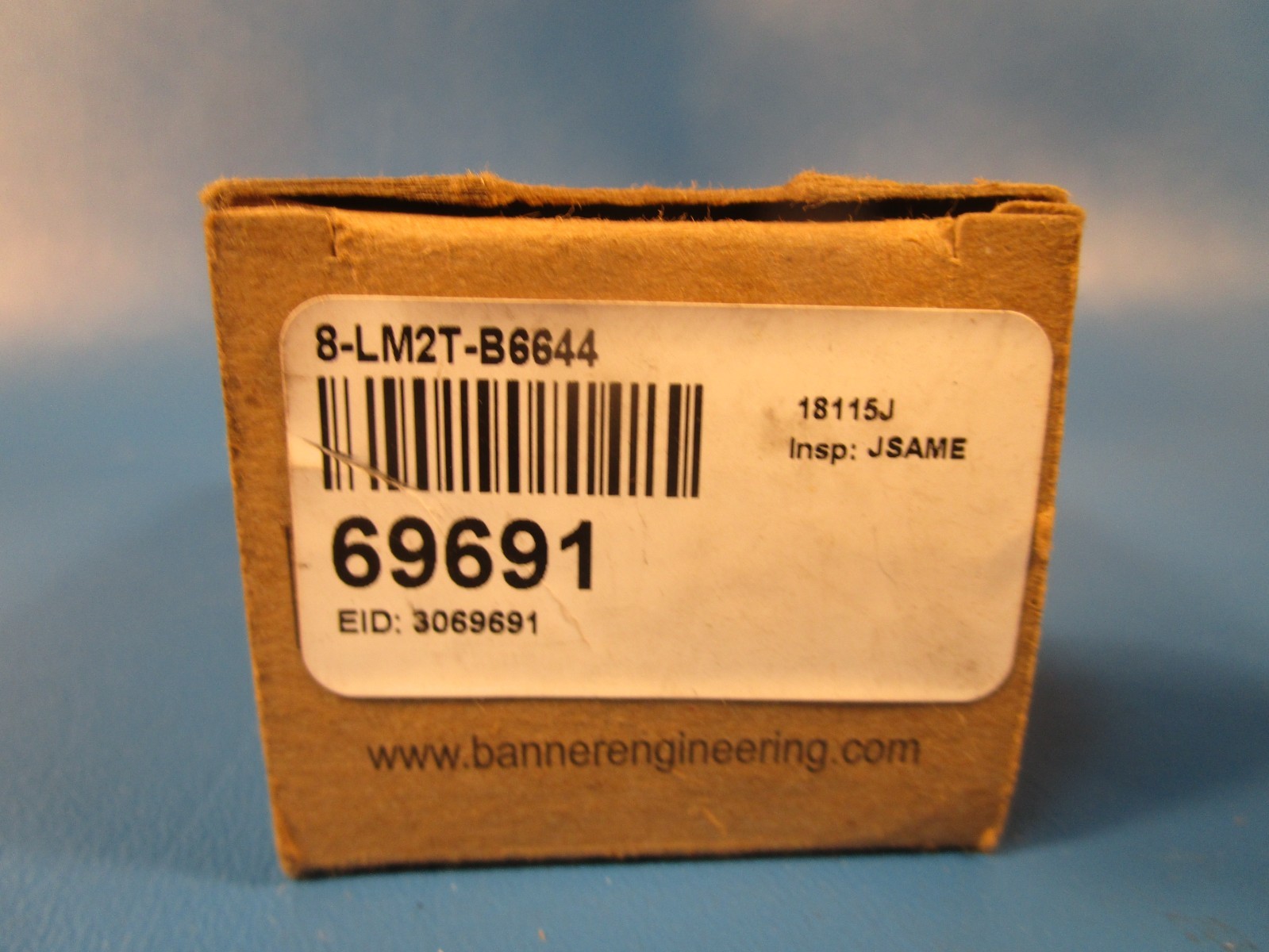 Banner 8-LM2T-B6644, 69691 Emergency Stop Push Red Button, 40mm