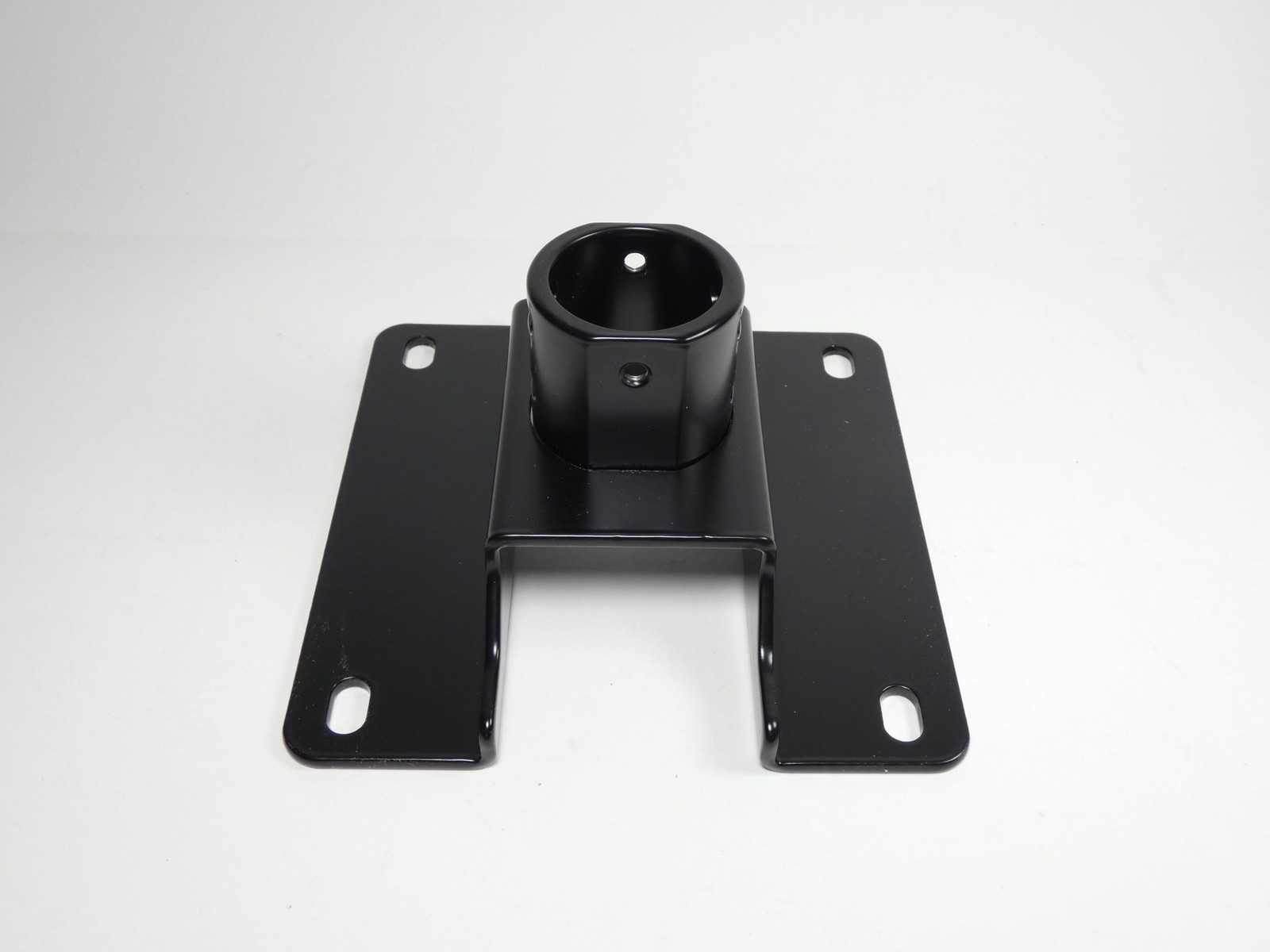 Chief CPA330 Offset Ceiling Plate Black 8″ – NEW Surplus!