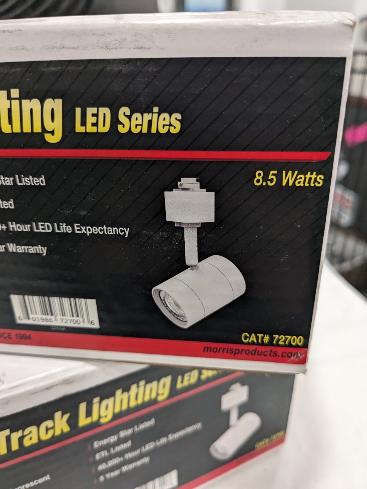 MORRIS LED Track Lighting – White Halo Compatible – 120V – 8.5 W -Qty 2 72700