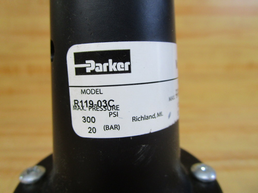 Parker R119-03C Watts Pressure Regulator R11903C