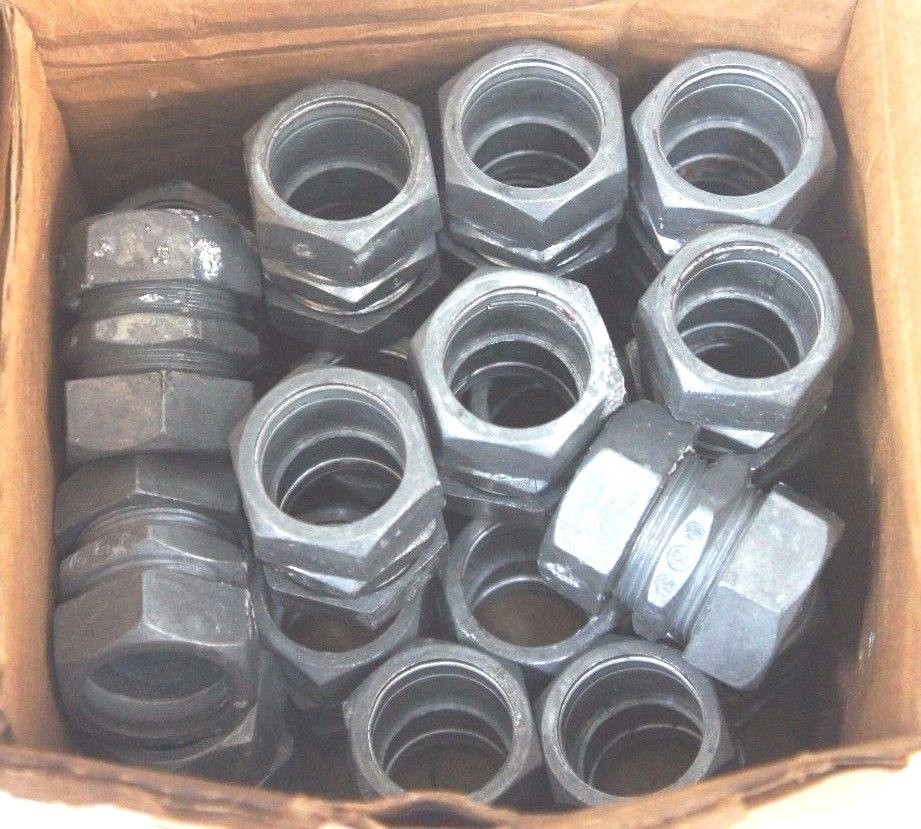 BOX OF 23 BRIDGEPORT 261-DC EMT COUPLINGS 3/4″ COMPRESSION TYPE CONCRETE TIGHT