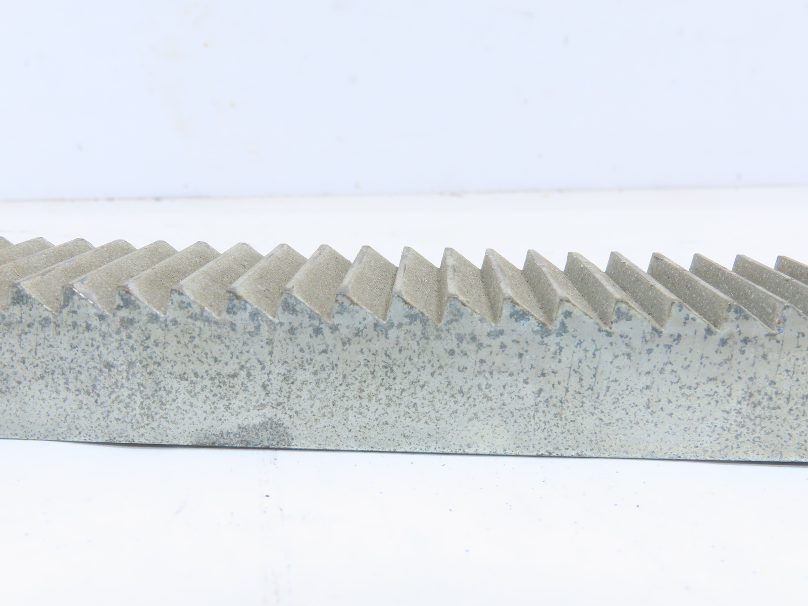 3/4″X1-1/2″ Steel Linear Straight Rack With Ratchet Teeth 1/4″Pitch 36-5/8″ OAL