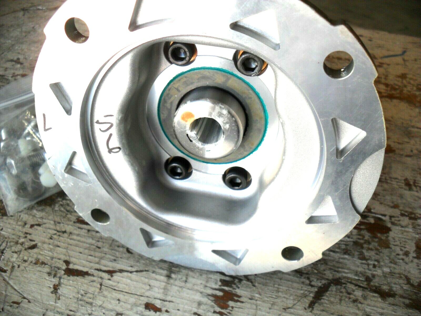 Tigear 2 – 15QZ1056 – 3/4″ Shaft – 5/8″ Bore 0 10:1 Ratio NEW