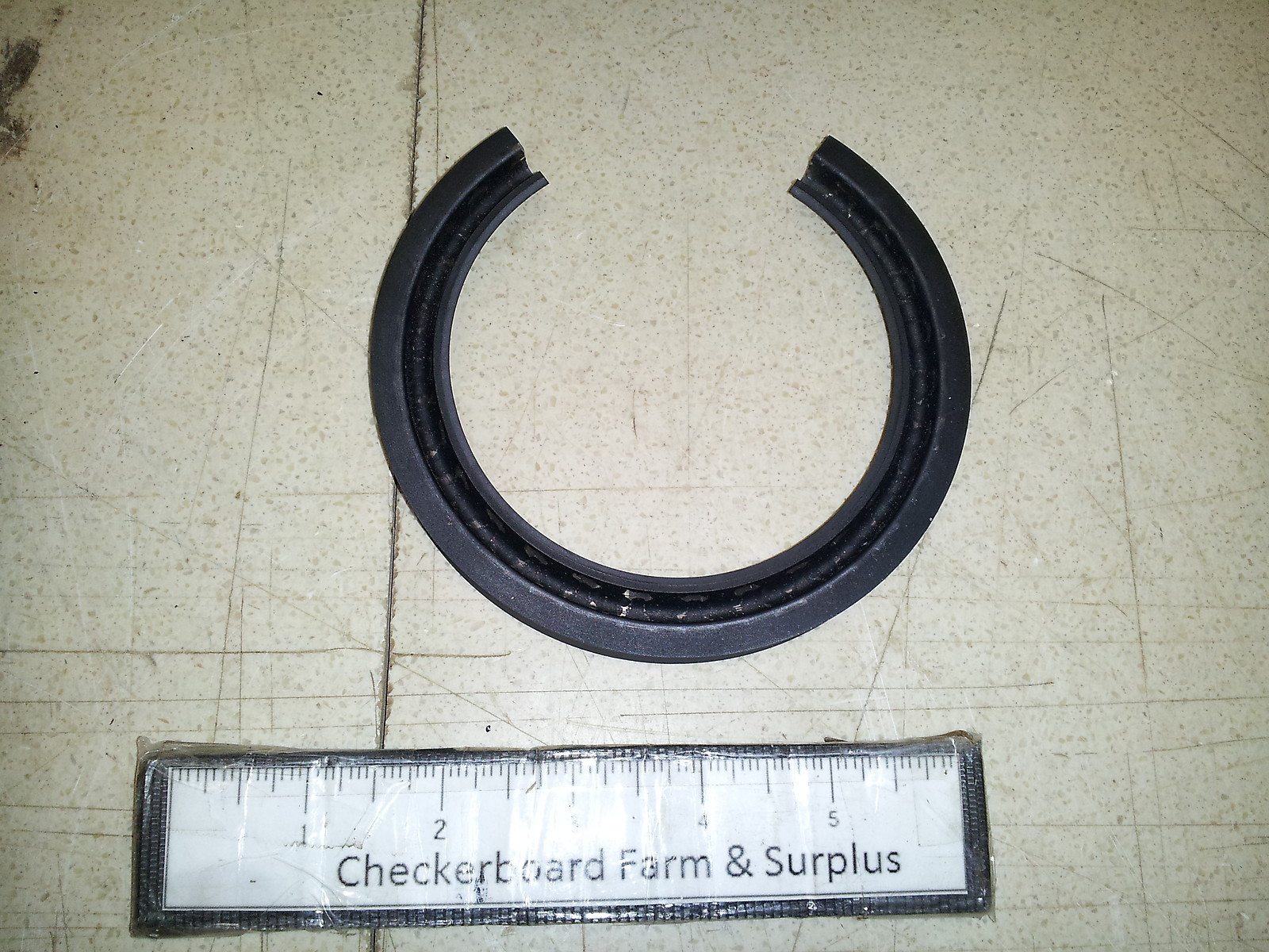 NOS Garlock Klozure Split Oil Seal 3″ID x 4-1/8″OD 23X2177 25003-2177