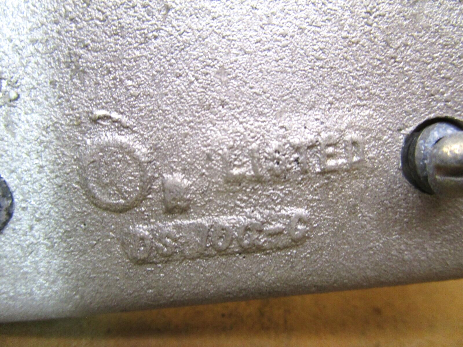 Crouse-Hinds DS 100G Outlet Box Covers Box of 10 Pieces 51297LR