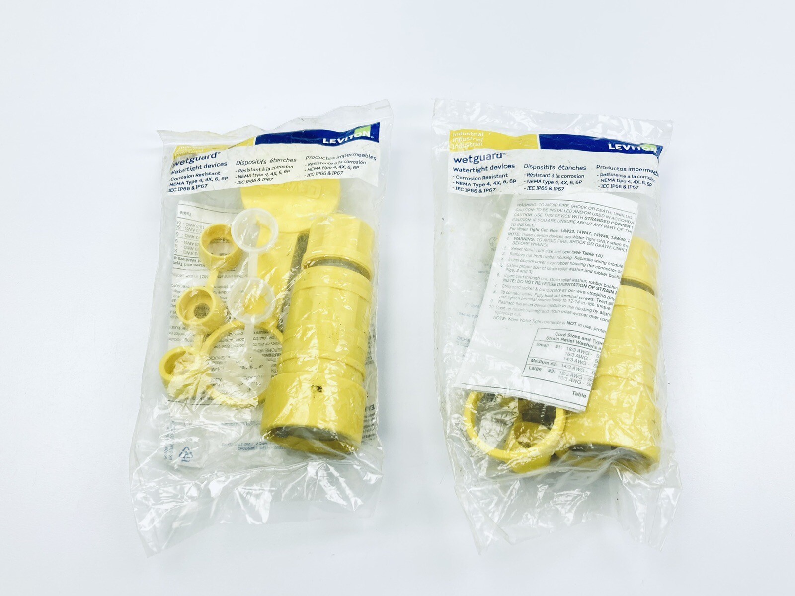 LOT OF 2 LEVITON 163-15W47 GROUNDING WETGUARD CONNECTOR 2P 3W 125VAC 15A