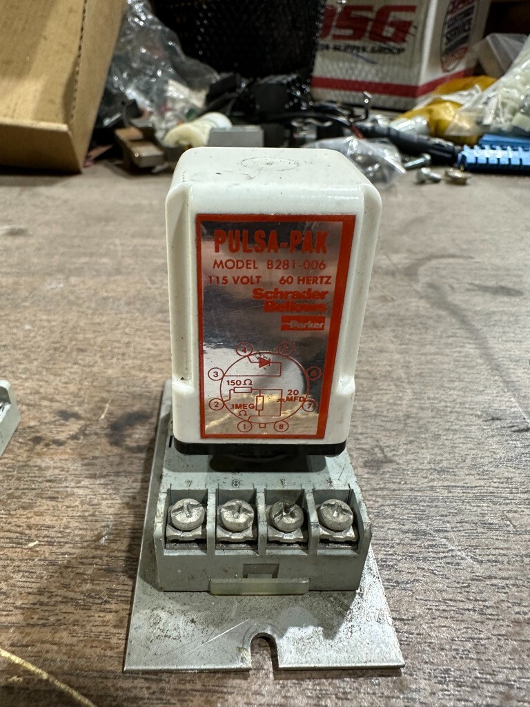 BELLOWS B281-006 PULSA PAK RELAY WITH BASE W465
