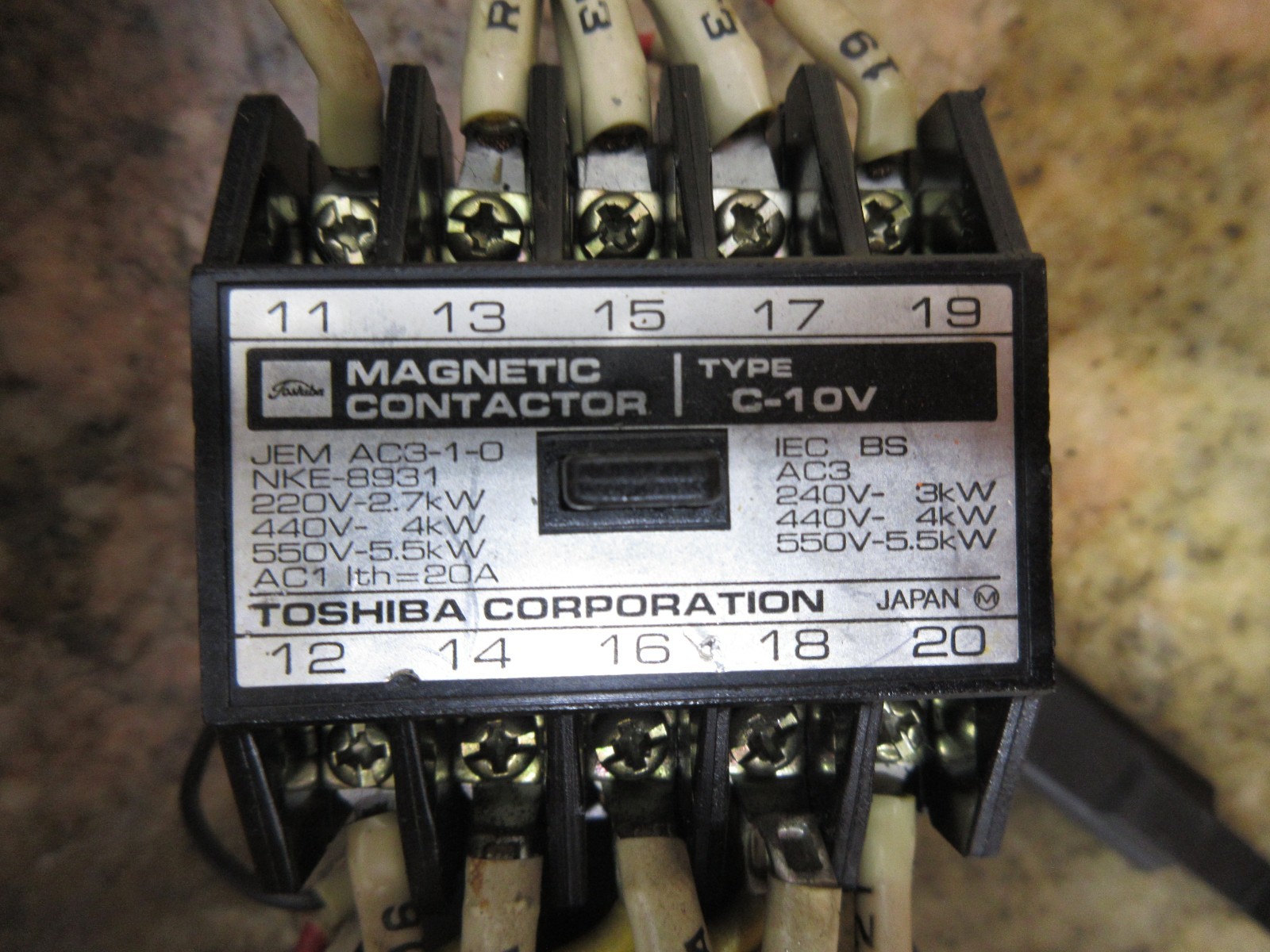 TOSHIBA C-10V R-11T MAGNETIC CONTACTOR EACH 1