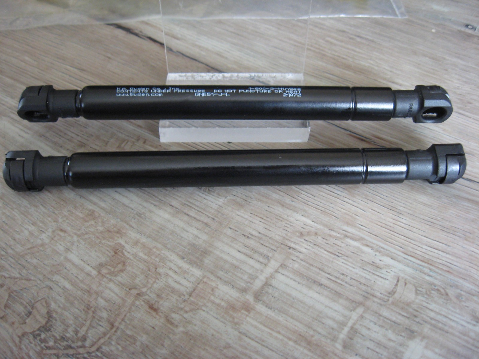 NEW Pair Guden GNE51-J-L Gas Shock Cylinder Dampers EF120 Ends – Duke 524307
