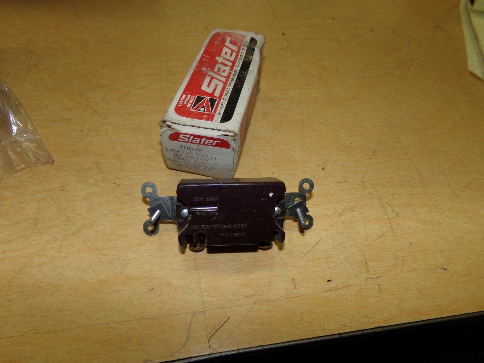 NEW Slater 700-IV 1-Pole AC Switch Heavy Duty 16A 120-277V *FREE SHIPPING*