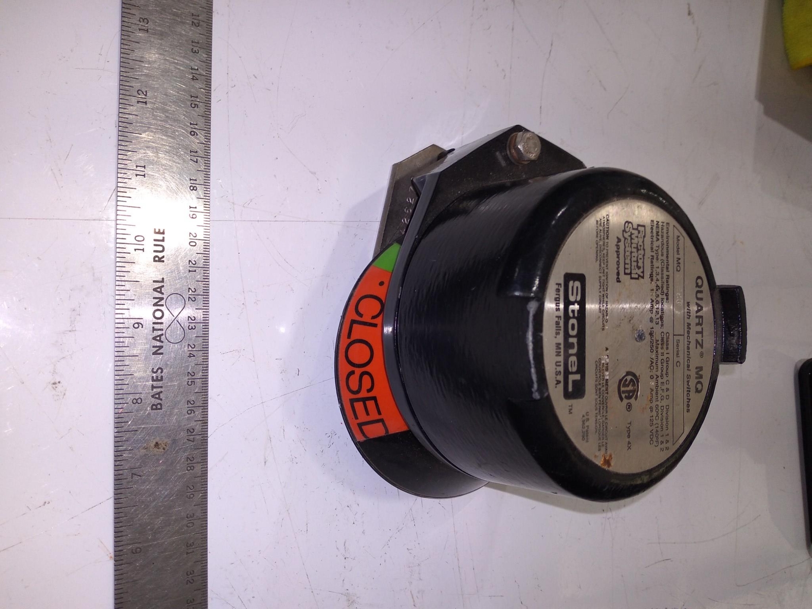 STONEL quartz mq 2VE2B 125/250VAC 0.5AMP 125VDC
