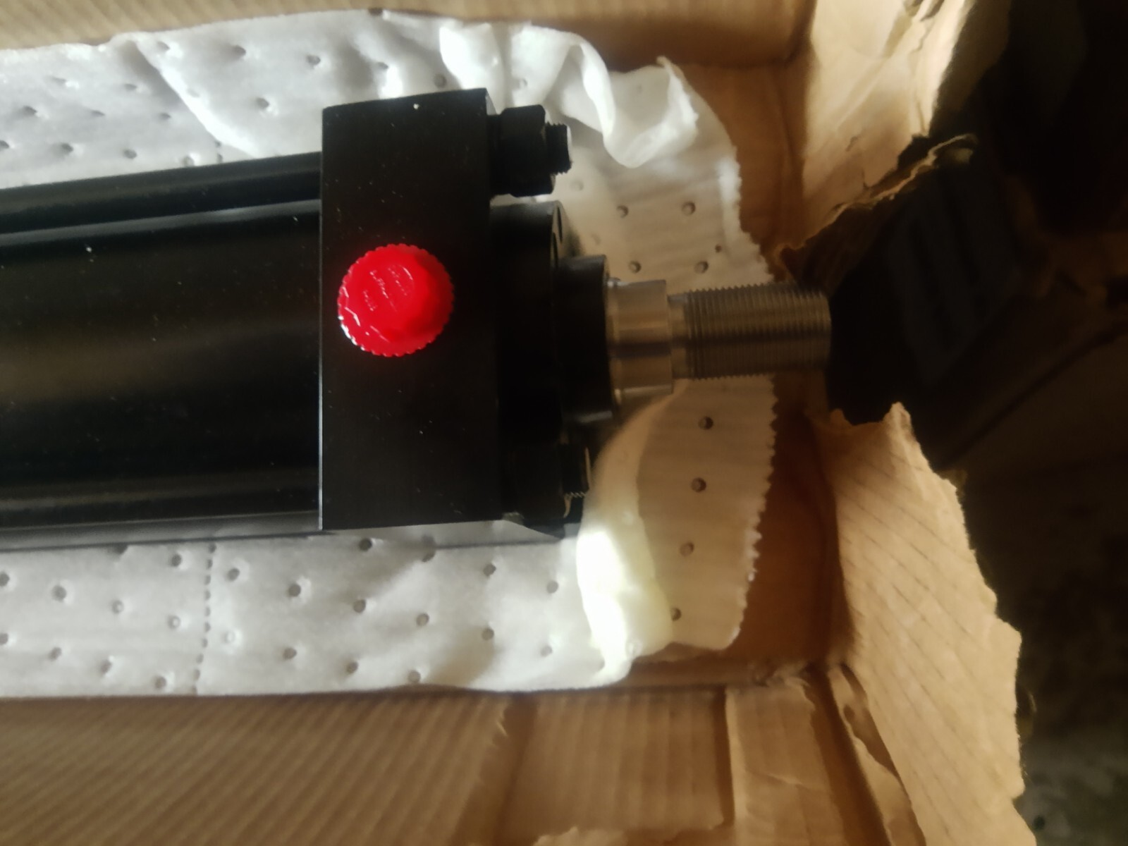 NEW Eaton Hydro-Line Heavy Duty Cylinder 3000 PSI Clevis 30″ # N5C-4X30-N-1.75