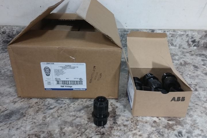 Thomas & Betts 2941NM 100 Pk 1 In Nonmetallic Strain Relief Cord Connector