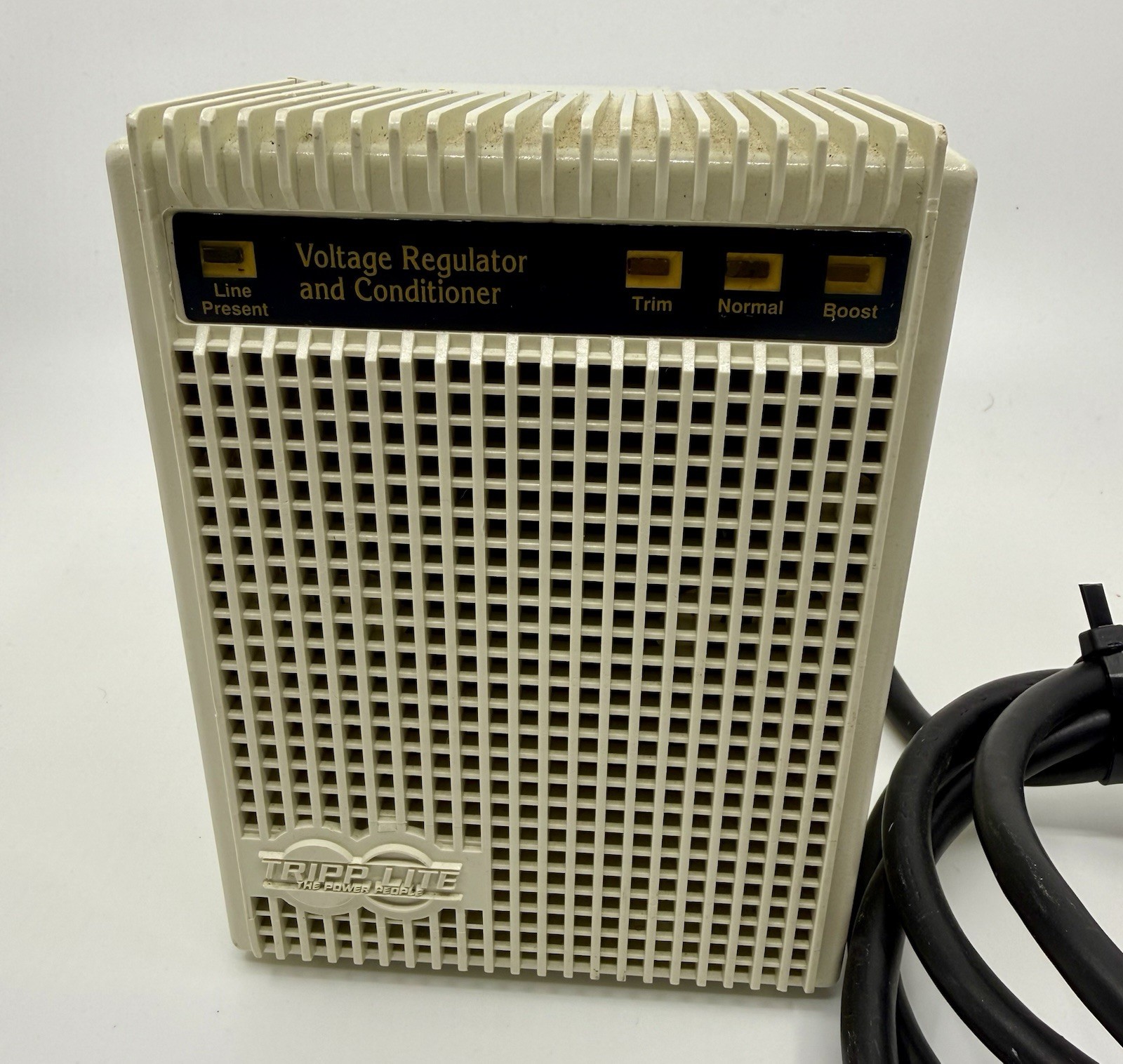 Tripp Lite #LS604 Voltage Regulator Conditioner 4 Outlet – Works Perfectly 100%