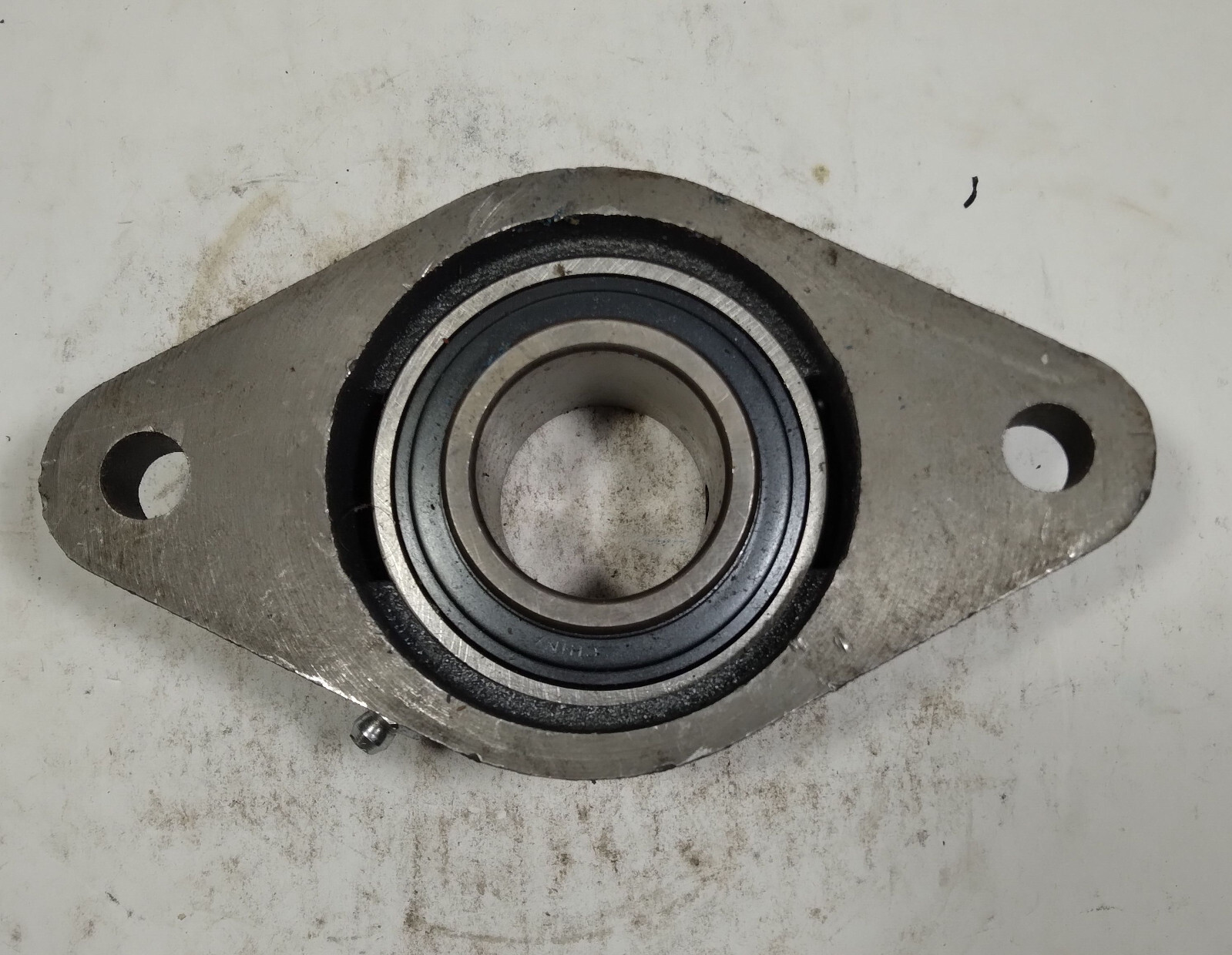 1 NEW IPTCI UC207-20 PILLOW BLOCK BEARING FL207 NNB ***MAKE OFFER***