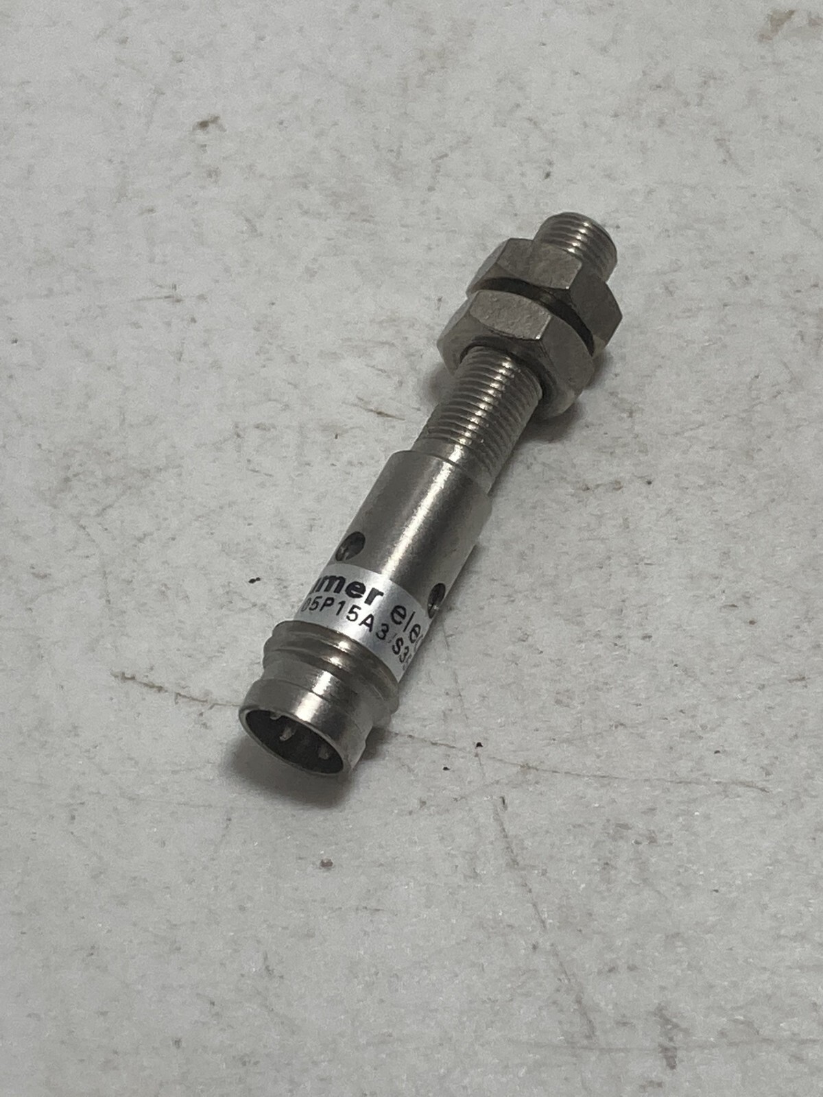 BAUMER IFRM 05P1501/S35L PROXIMITY SENSOR INDUCTIVE 10-30VDC 0.8MM 1.0 SN NNB
