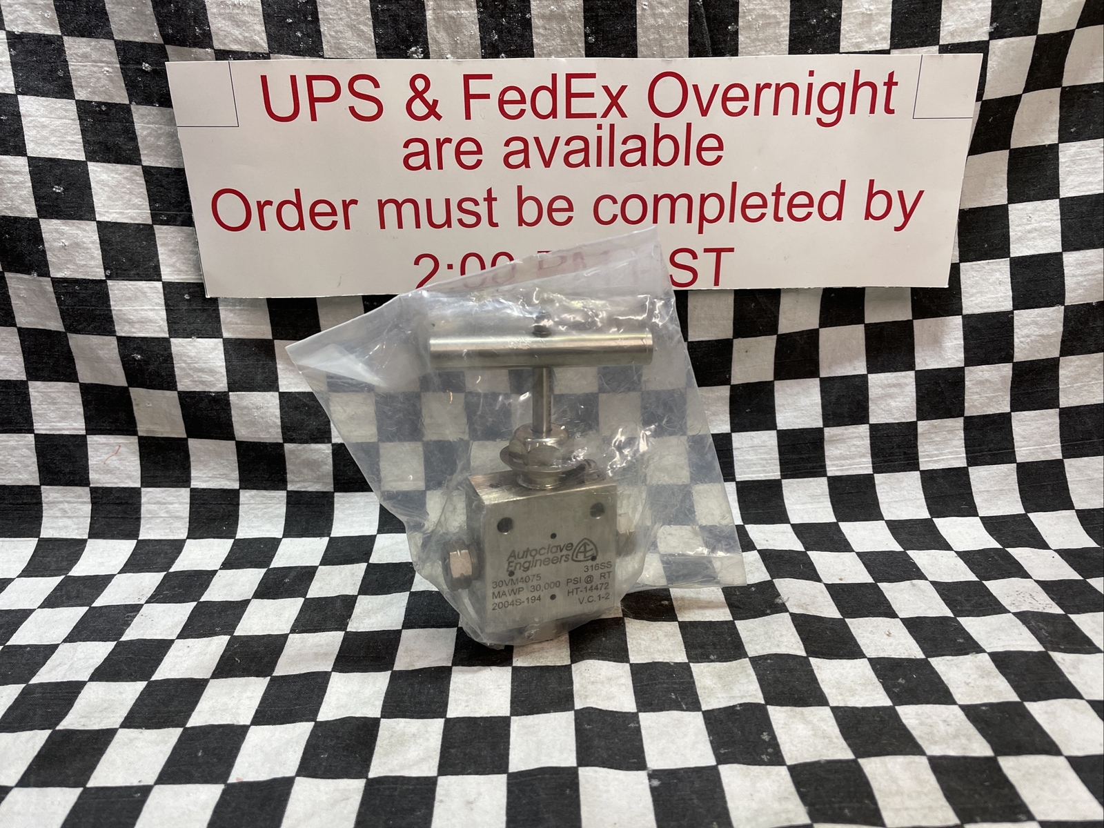 Autoclave engineers 3-Way, 30VM4075, HT-14472, 2004S-194, SHIPSAMEDAY#1217E9