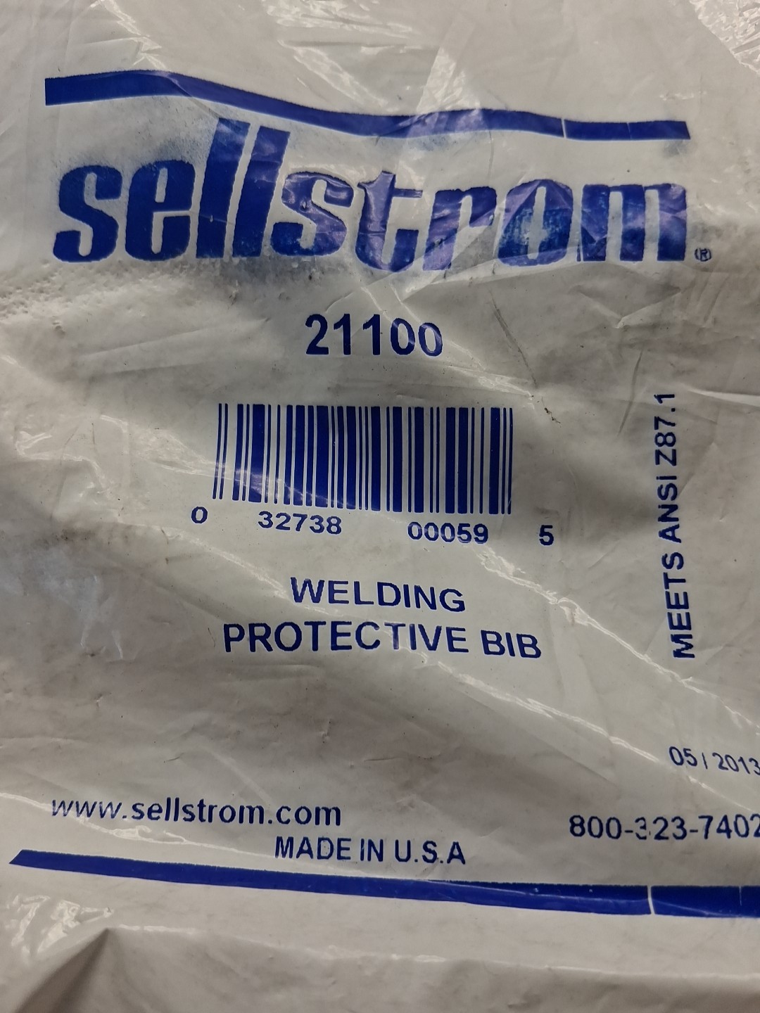 Sellstrom S21100 Leather Welding Bib, 5″x10″, Gray, for Confined Space Helmet