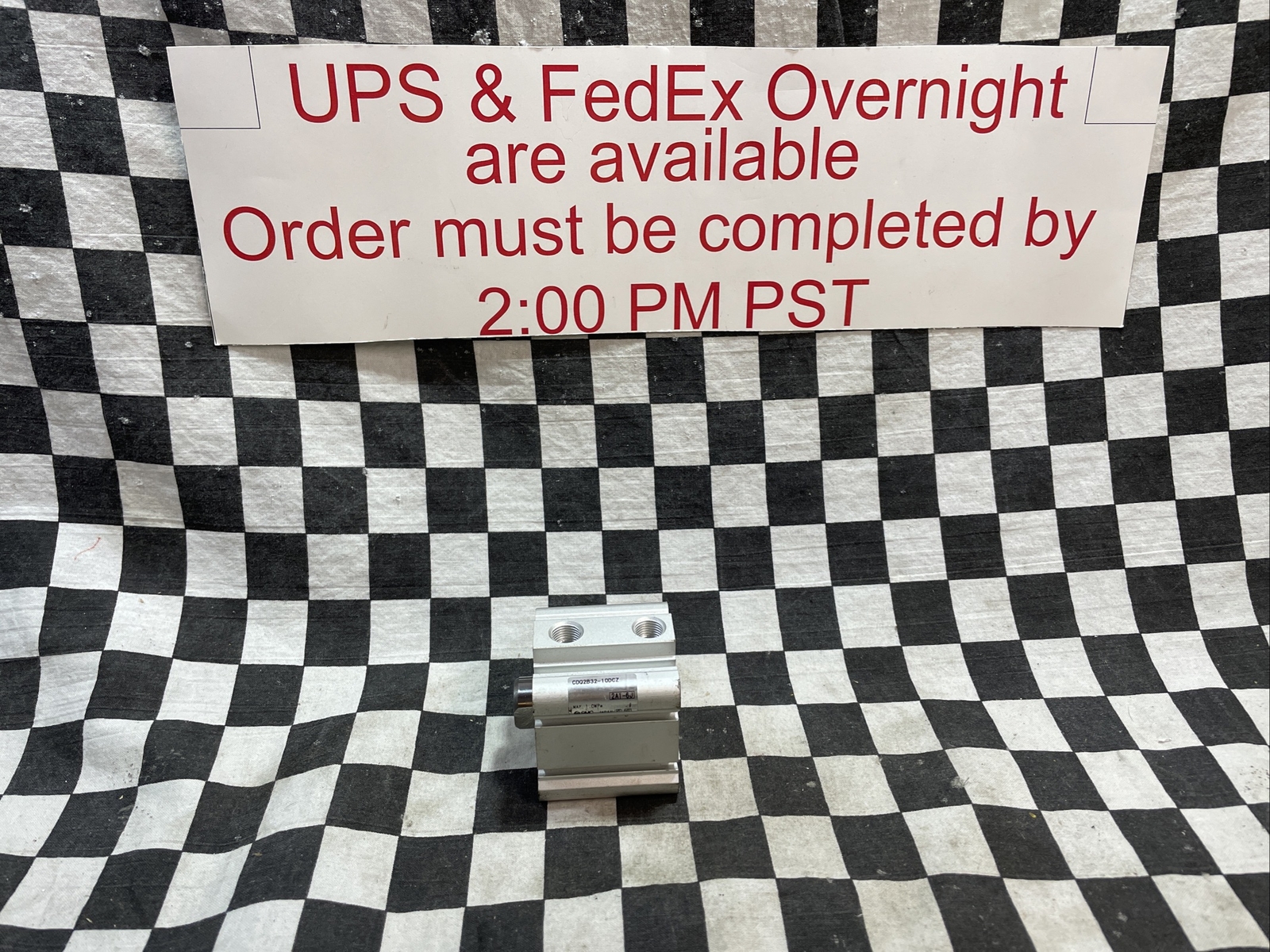 SMC CDQ2B32-10DCZ, CDQ2B3210DCZ, CQ2-Z COMPACT CYLINDER, SHIPSAMEDAY#124E3