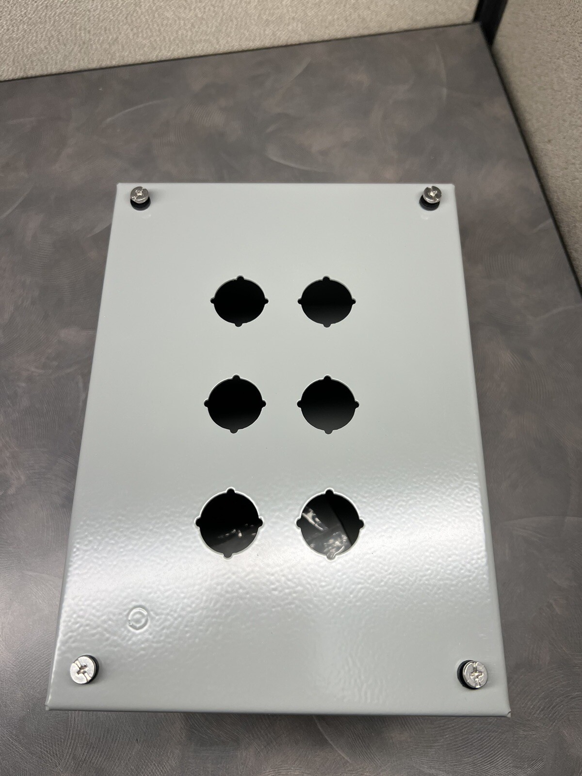 NEW SAGINAW 6 HOLE 22MM ENCLOSURE SCE-6PBGX