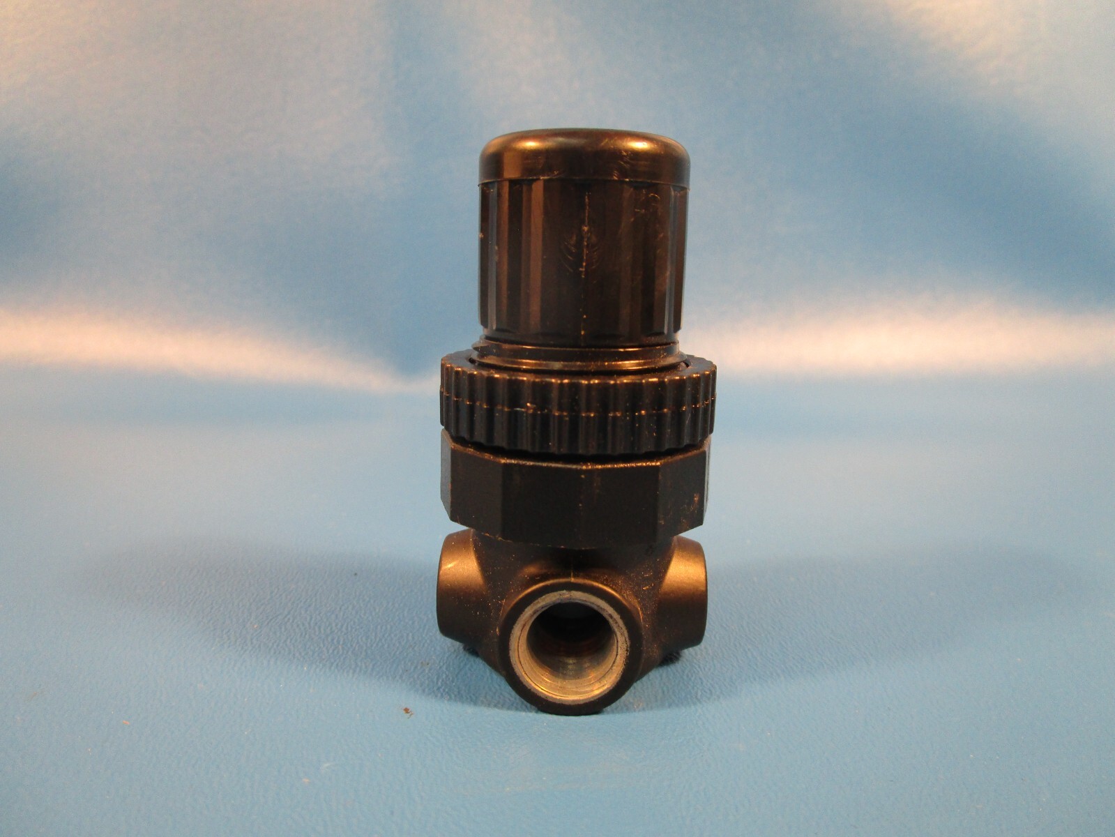 NORGREN R07-219-RGKA, Pressure Regulator, 0-160 PSI gauge, 1/8″,1/4″ PORTS