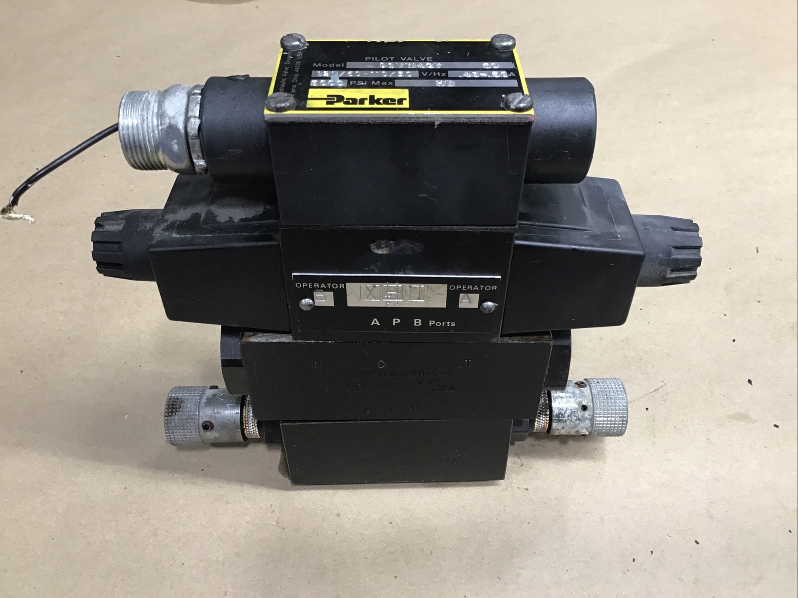 PARKER D1VW4CY 50 SOLENOID VALVE 120V CP0M2 D-20LT FM2 D -20EV #55C22PR4