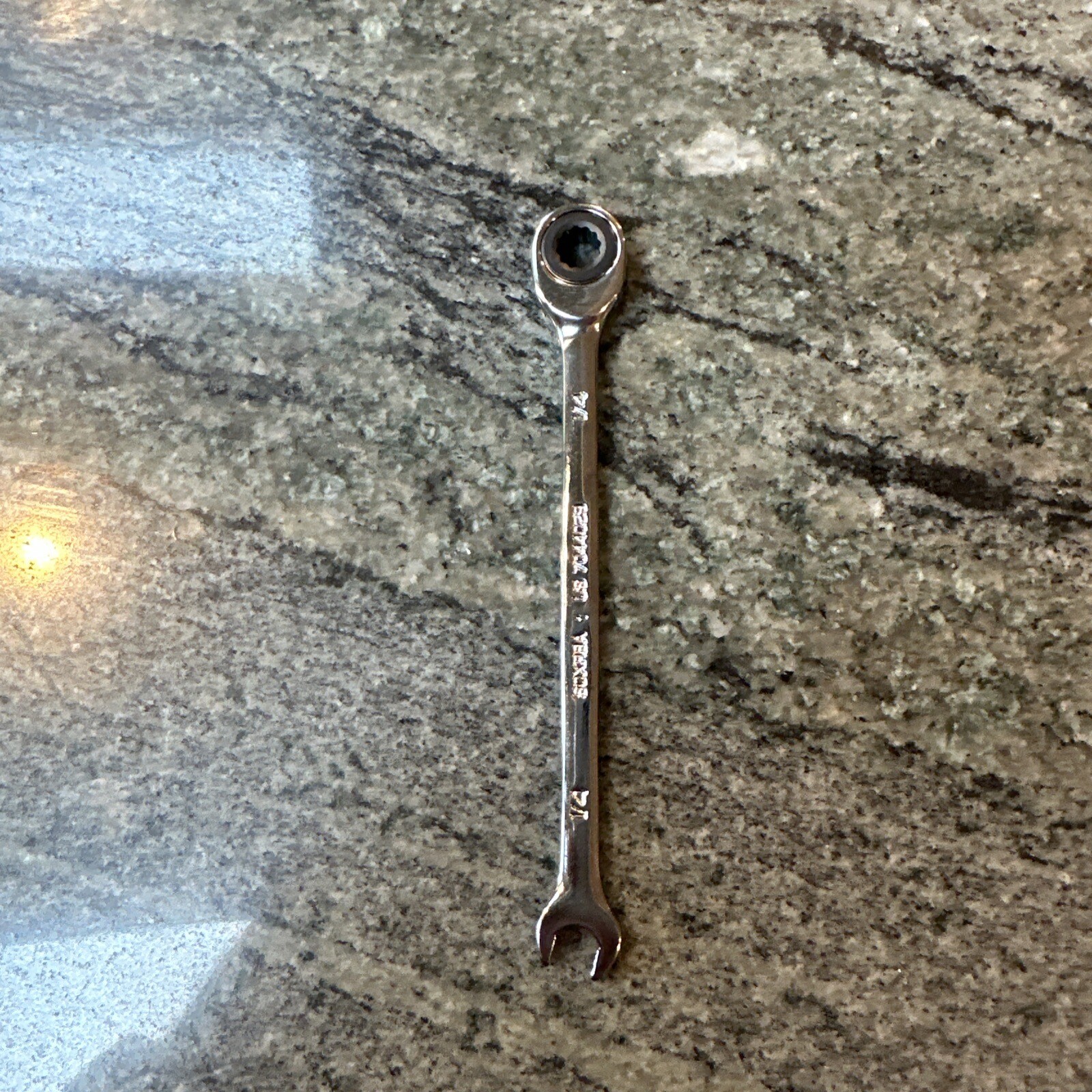 Snap On soxr8a1/4″ 12 pt 0 degree offset non reversible ratcheting combo wrench