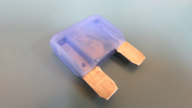 LITTLEFUSE 0299060.ZXNV Qty of 25 per Lot Automotive Fuses 60A 32V Maxi Fuse