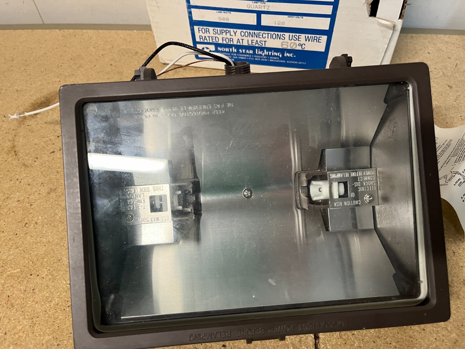 North Star Lighting HQ-751 Wet Location Floodlight Quartz 120V 500W READ! C49