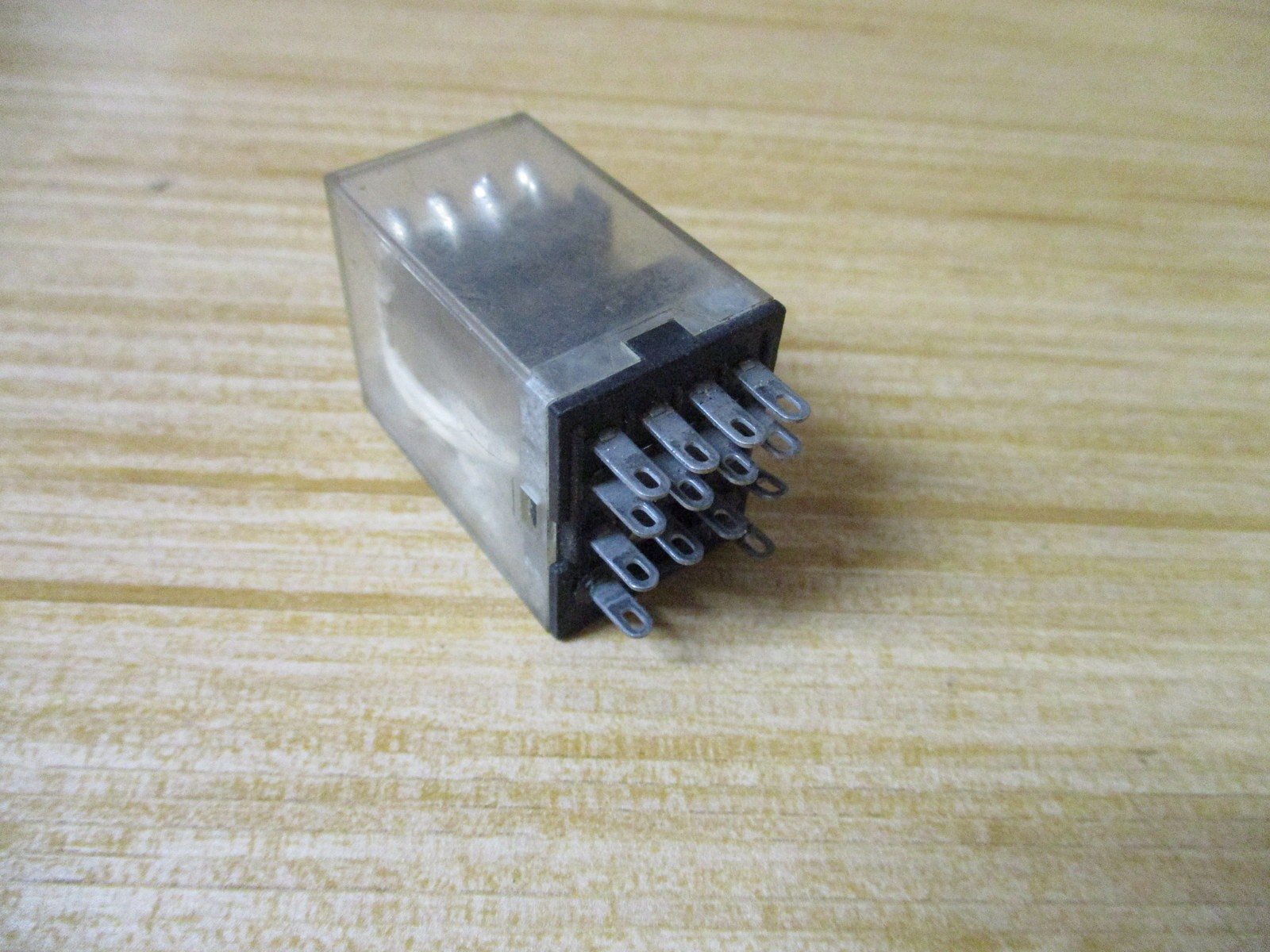 Omron MY4-D-NJB-DC24 Relay MY4-D-NJB-24VDC