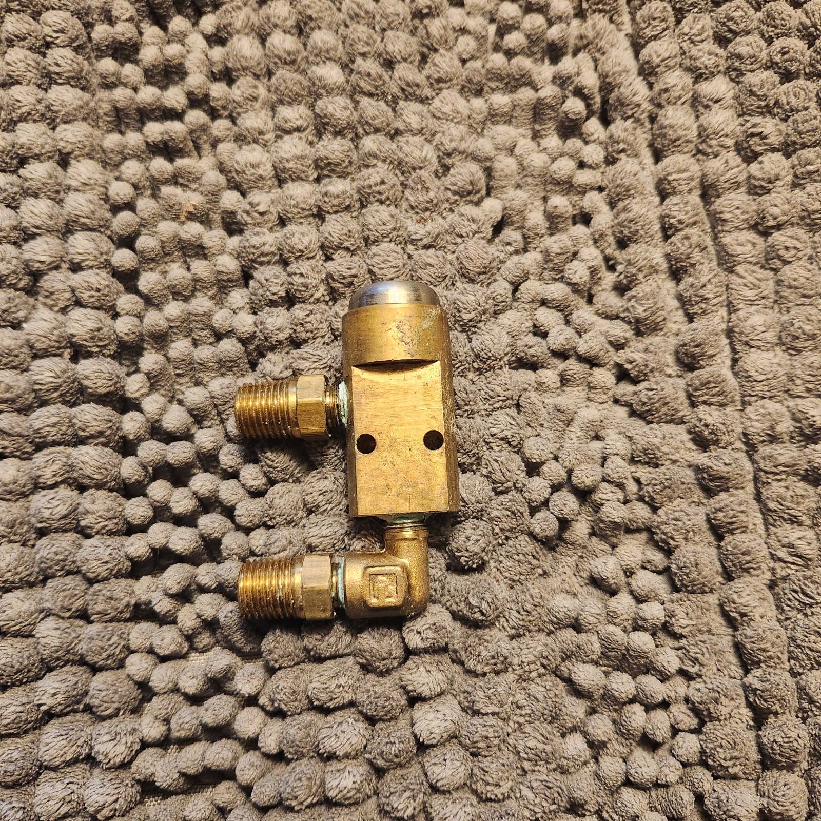 Versa 3NC Metal Pneumatic Push Button