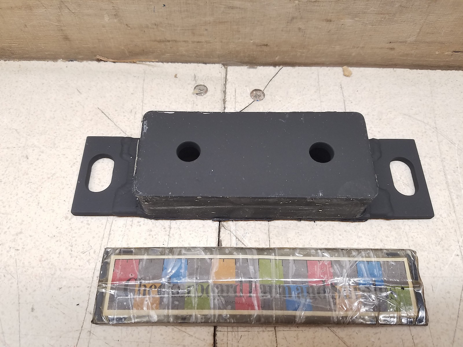 NOS Resilient Mount 13873-01-0007-1 NW35481 5342-01-458-5128
