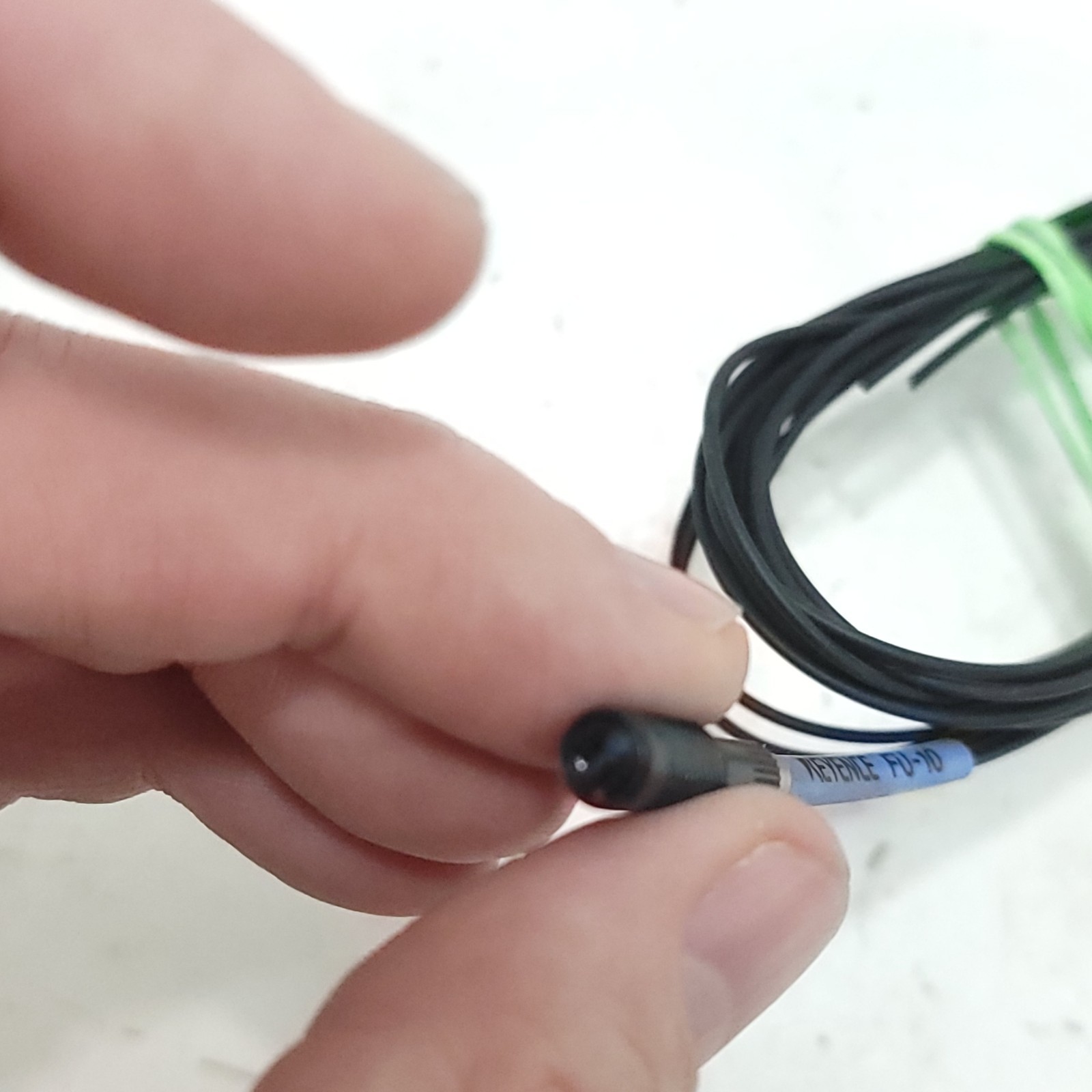 KEYENCE FU-10 Fiber Optic Sensor Reflective Old Stock Free Shipping
