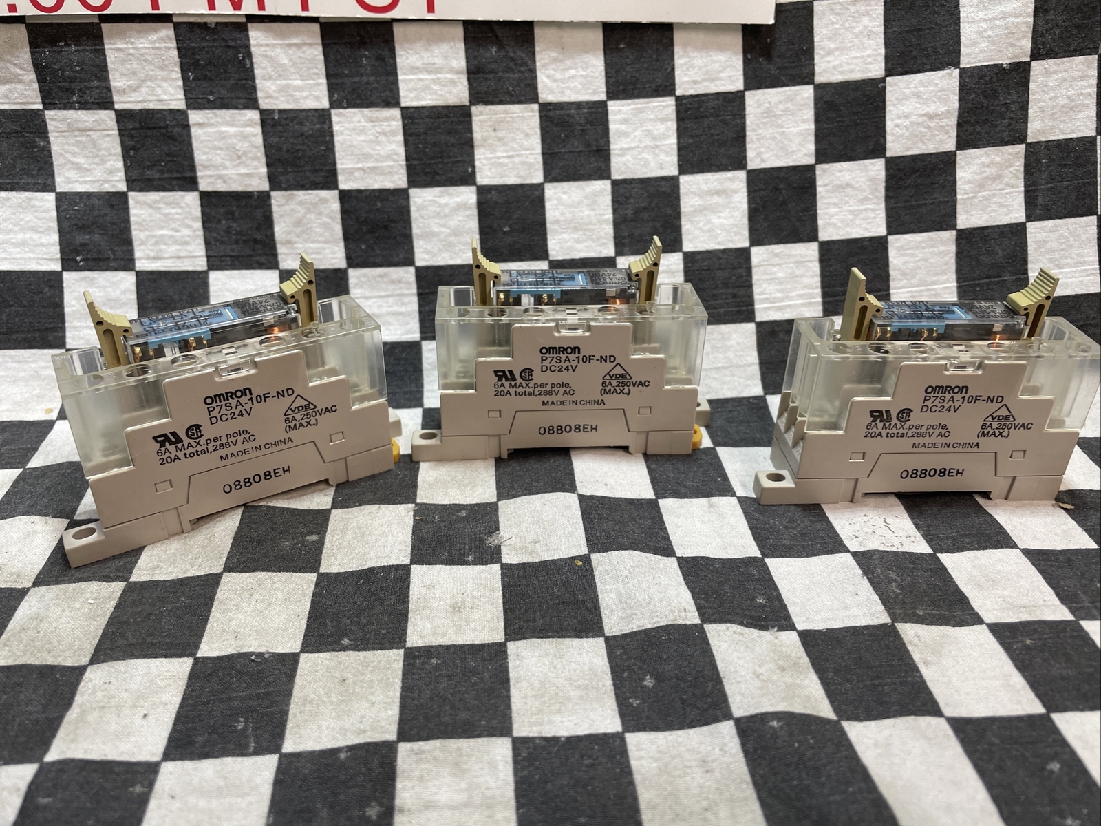 OMRON BASE RELAY 24V, P7SA-14F-ND & G7SA-5A1B, P7SA-10F-ND & G7SA-3A1B LOT OF 4
