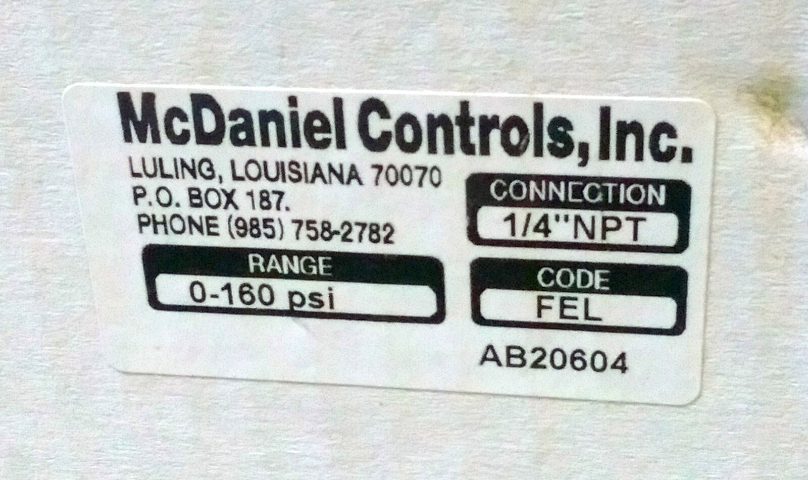 1 NEW MCDANIEL AB20604 0-160 PSI PRESSURE GAUGE 1/4″ NPT NIB ***MAKE OFFER***