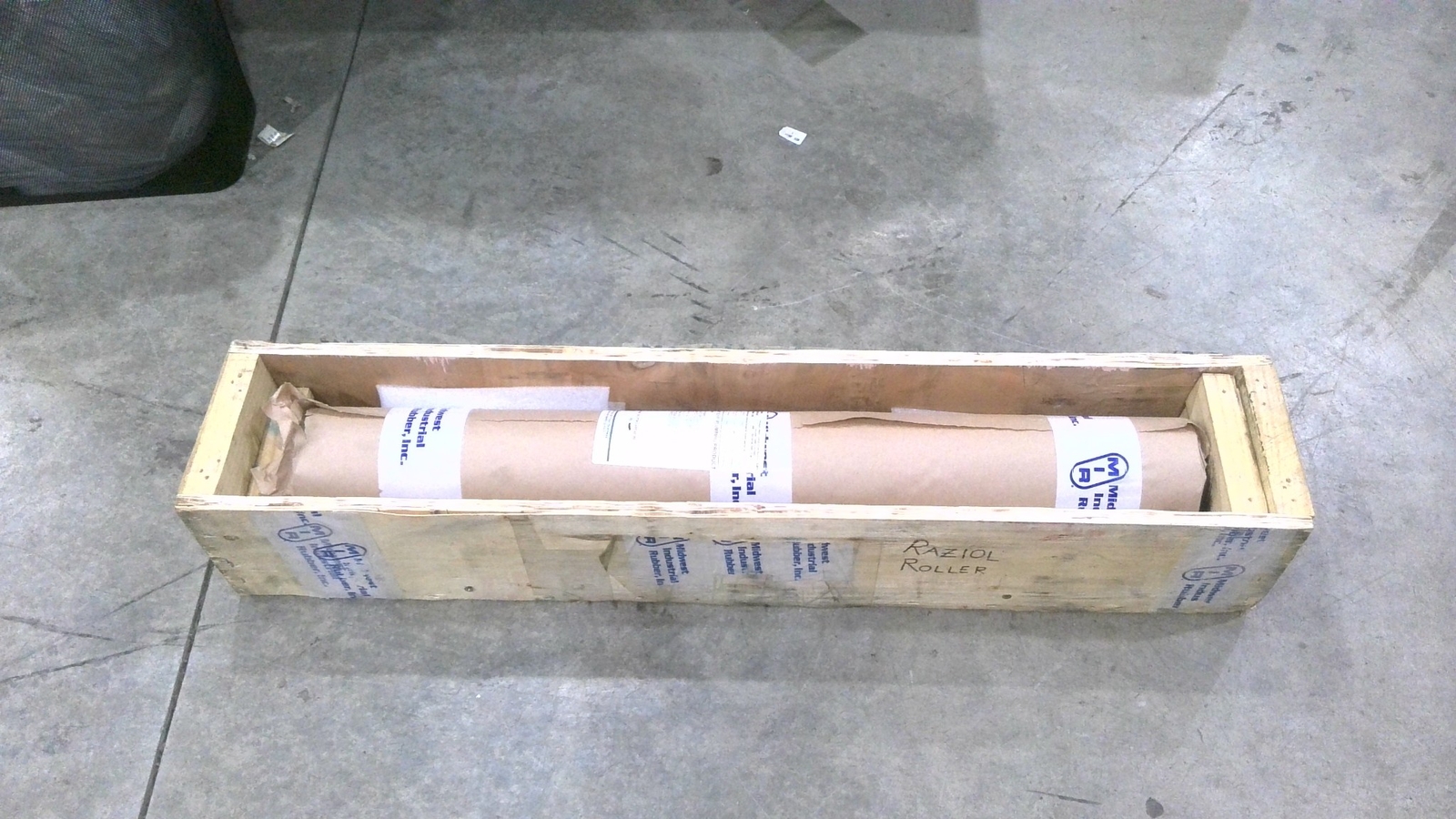 MIDWEST INDUSTRIAL RUBBER 819169663 RAZIOL INFEED ROLLER. 80MM X 110MM X 800MM
