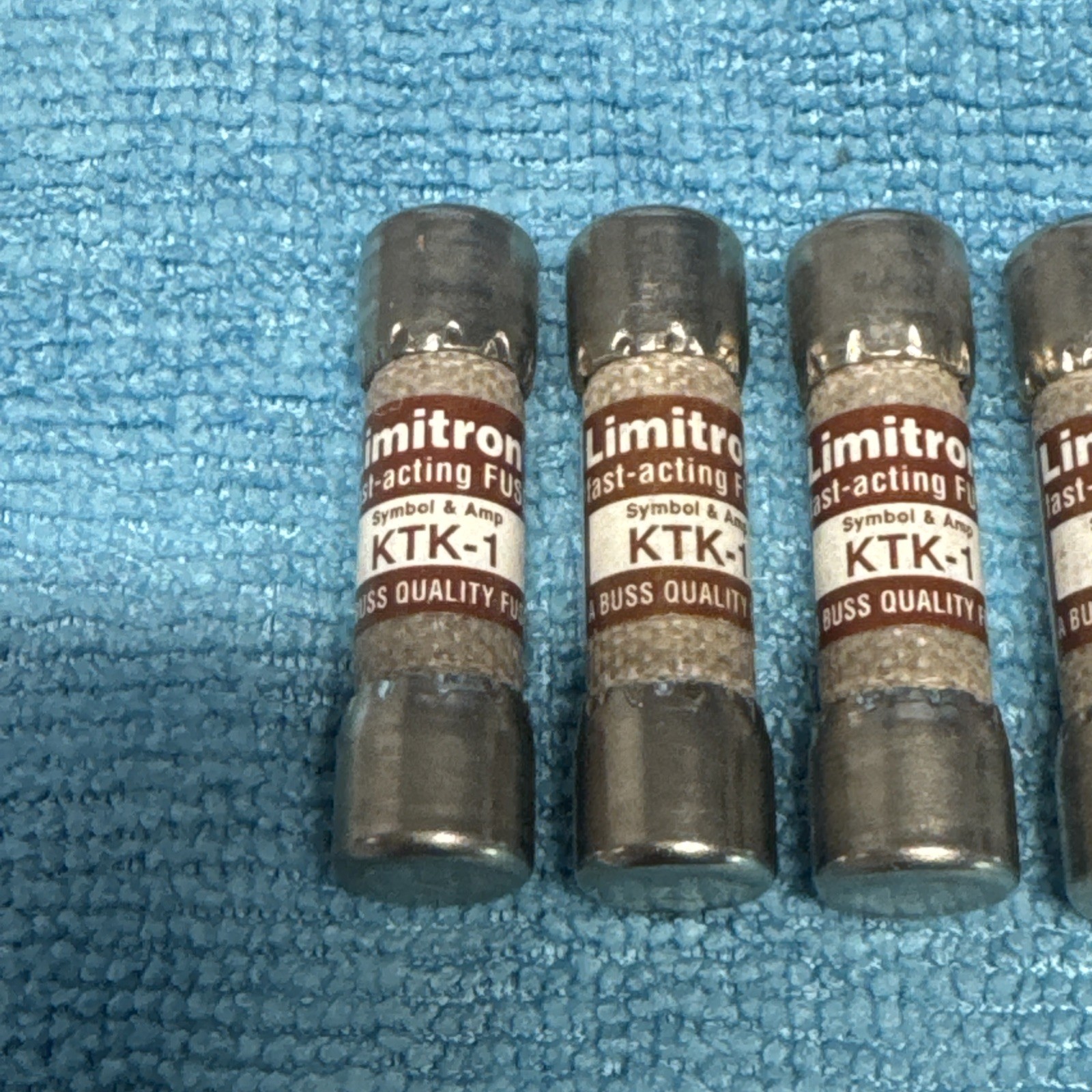 Lot Of 8 Bussman Limitron Fast Acting Fuses KTK-1 KTK 1/2 Buss New