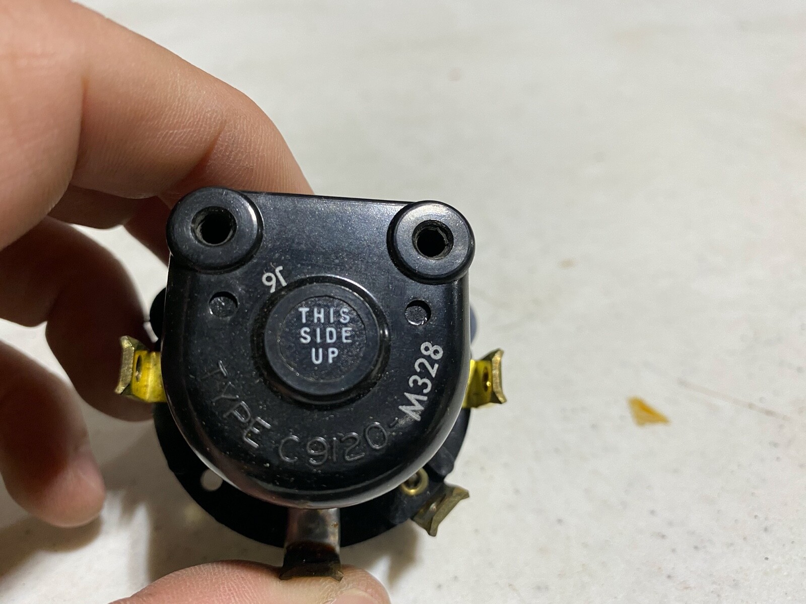 One (1) KLIXON Motor Starting Relay C9120-M328, NOS in box