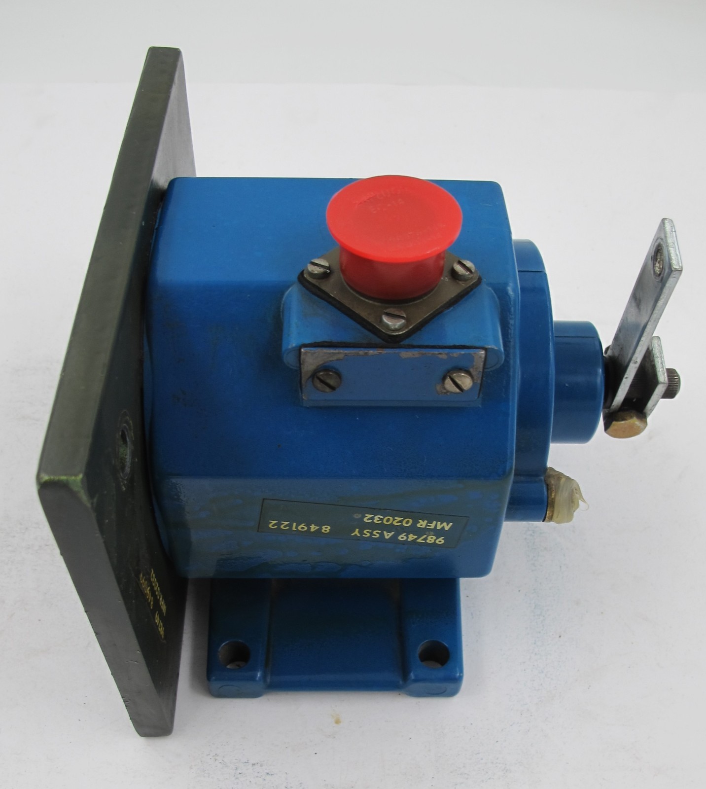 Barber Colman DYNC 50100-000-0-12 12 Volts Governor Actuator NOS UNUSED SURPLUS