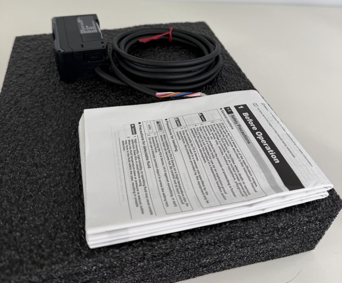 Keyence FD-XA1 Clamp-On Flow Sensor