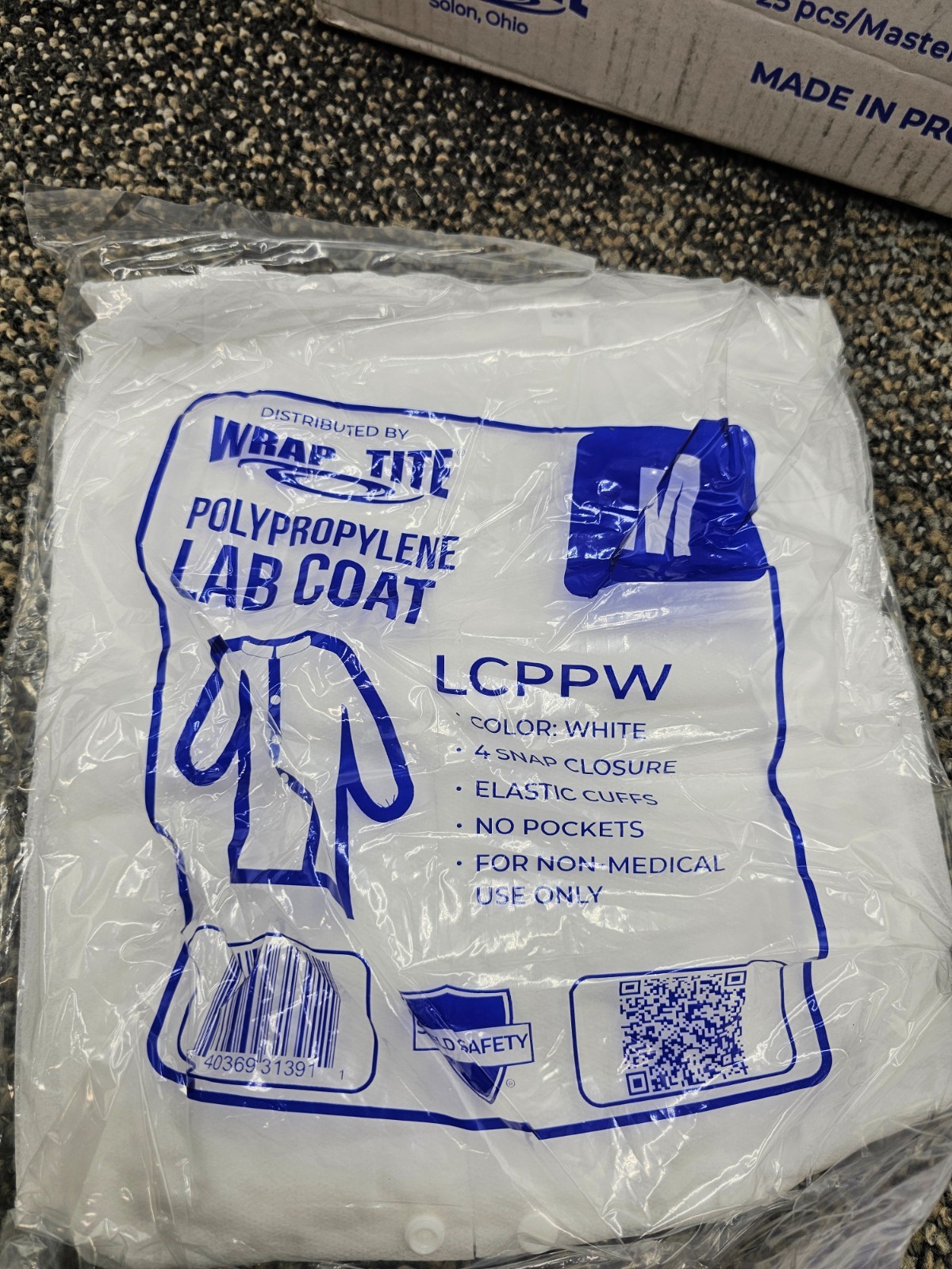 (QTY 25) Wrap Tite LCPPW-M: White 25G PP Lab Coat, Disposable Medium Lab Coat