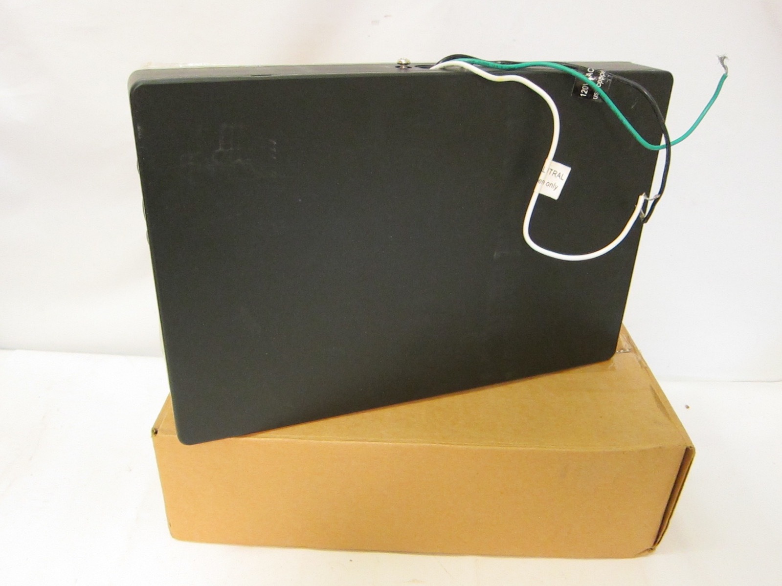 New in Box McPhilben Philips ER55LDT1R EM LED Cast Exit Sign 1R DT BA 120/277VAC