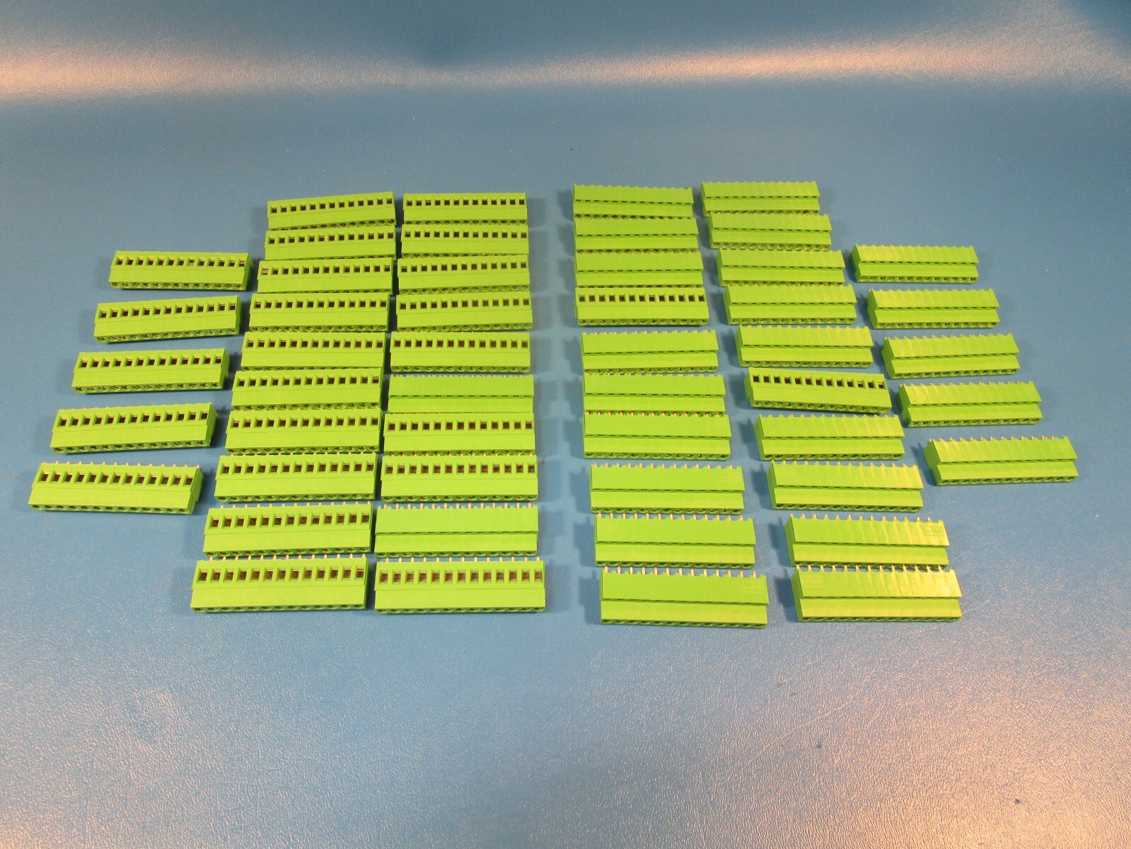 BOX OF 50 TYCO ELECTRONICS 282856-3, Buchanan PCB Terminal Blocks, Header