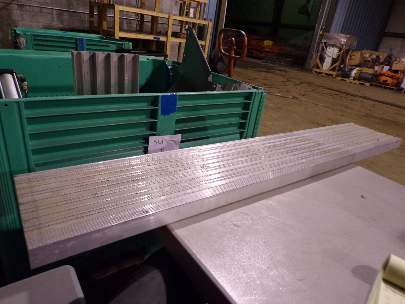 NEW Stair Tread T709150112 Aluminum Alloy 9″ x 1-1/2″ x 55″ *FREE SHIPPING*